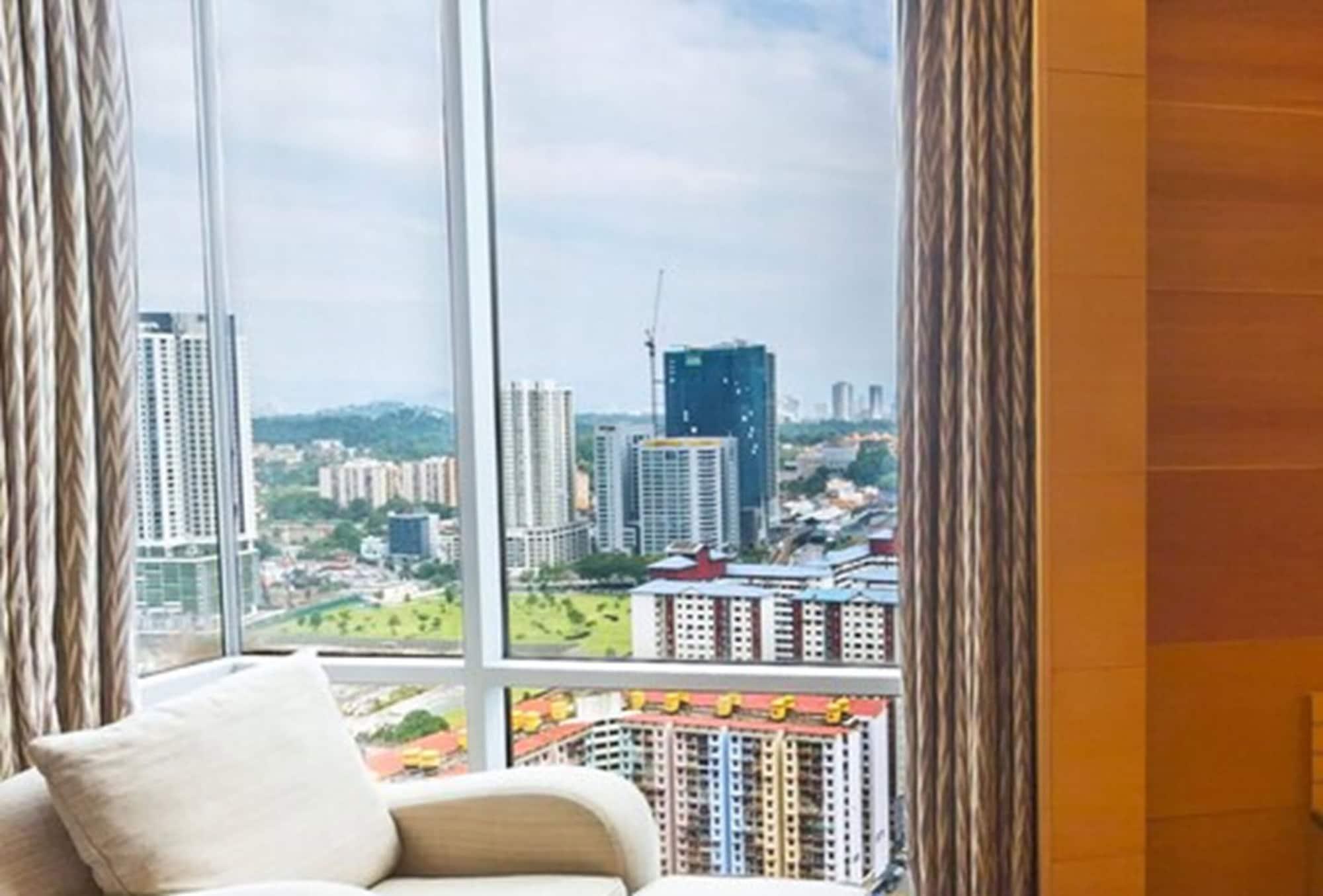 St Giles Gardens Hotel Kuala Lumpur Eksteriør billede View from the living room