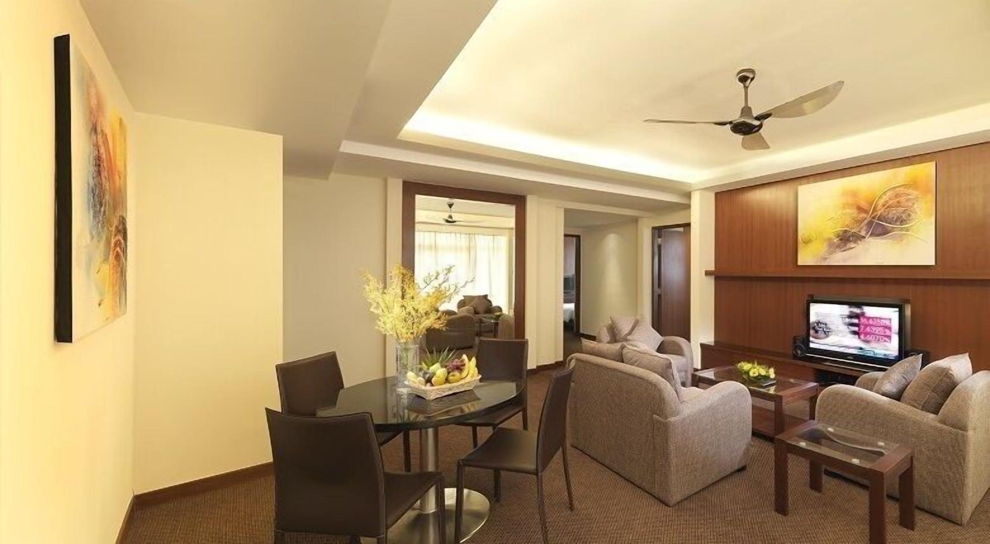 St Giles Gardens Hotel Kuala Lumpur Eksteriør billede A typical suite at the hotel